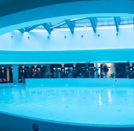 Διαμέρισμα Hanza Tower -m&m Luxury *