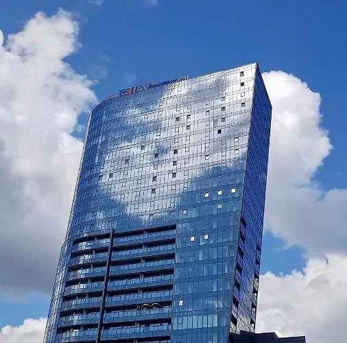 Hanza Tower -m&m Luxury