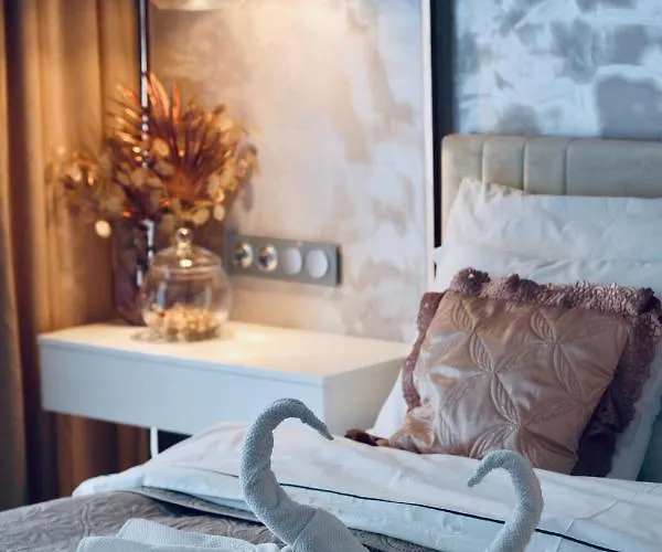 Hanza Tower -m&m Luxury Apartamento *