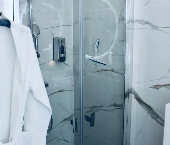 Hanza Tower -m&m Luxury